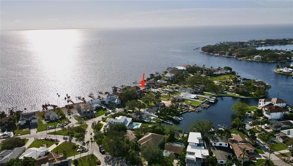 En Venta: $1,799,900 (0.23 acres)