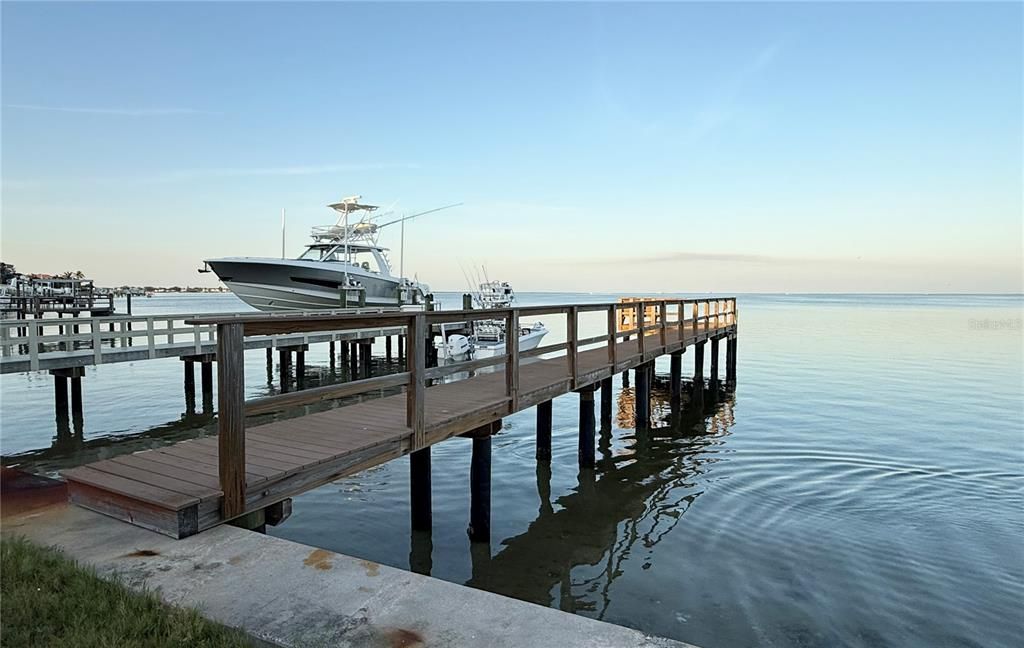 En Venta: $1,799,900 (0.23 acres)