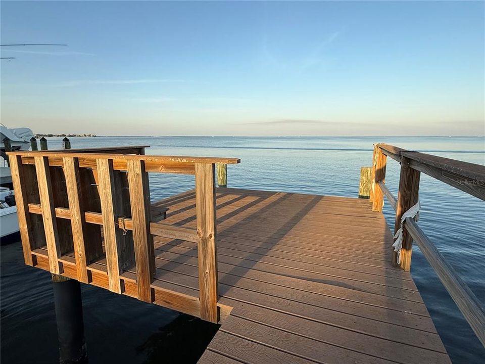 En Venta: $1,799,900 (0.23 acres)