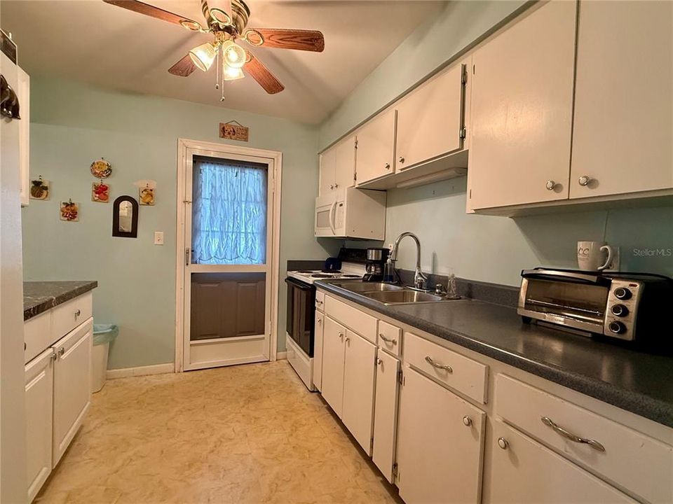 En Venta: $128,000 (2 camas, 2 baños, 816 Pies cuadrados)