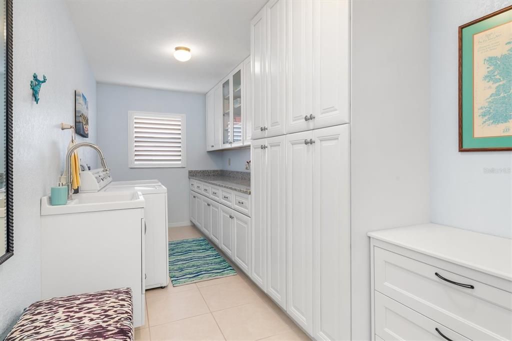 En Venta: $460,000 (3 camas, 2 baños, 2459 Pies cuadrados)