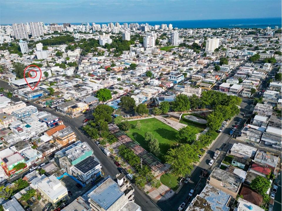 На продажу: $360,000 (4 спален, 0 ванн, 4469 Квадратных фут)