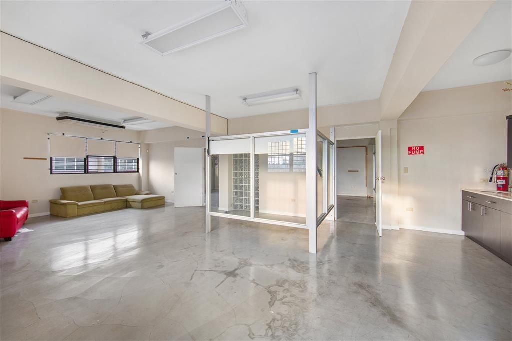 На продажу: $360,000 (4 спален, 0 ванн, 4469 Квадратных фут)