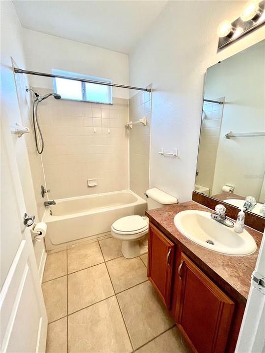 В аренду: $2,300 (4 спален, 3 ванн, 2567 Квадратных фут)