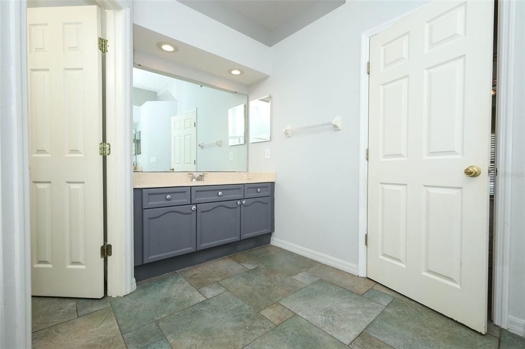 For Sale: $739,900 (4 beds, 4 baths, 3186 Square Feet)