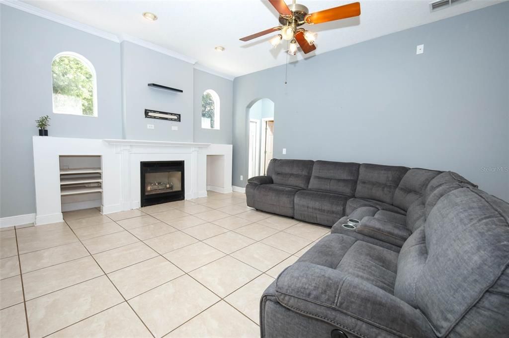 For Sale: $739,900 (4 beds, 4 baths, 3186 Square Feet)