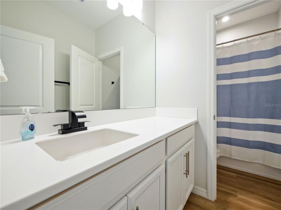 En Venta: $955,000 (6 camas, 3 baños, 4712 Pies cuadrados)