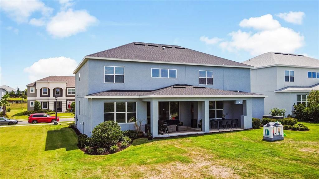 En Venta: $955,000 (6 camas, 3 baños, 4712 Pies cuadrados)