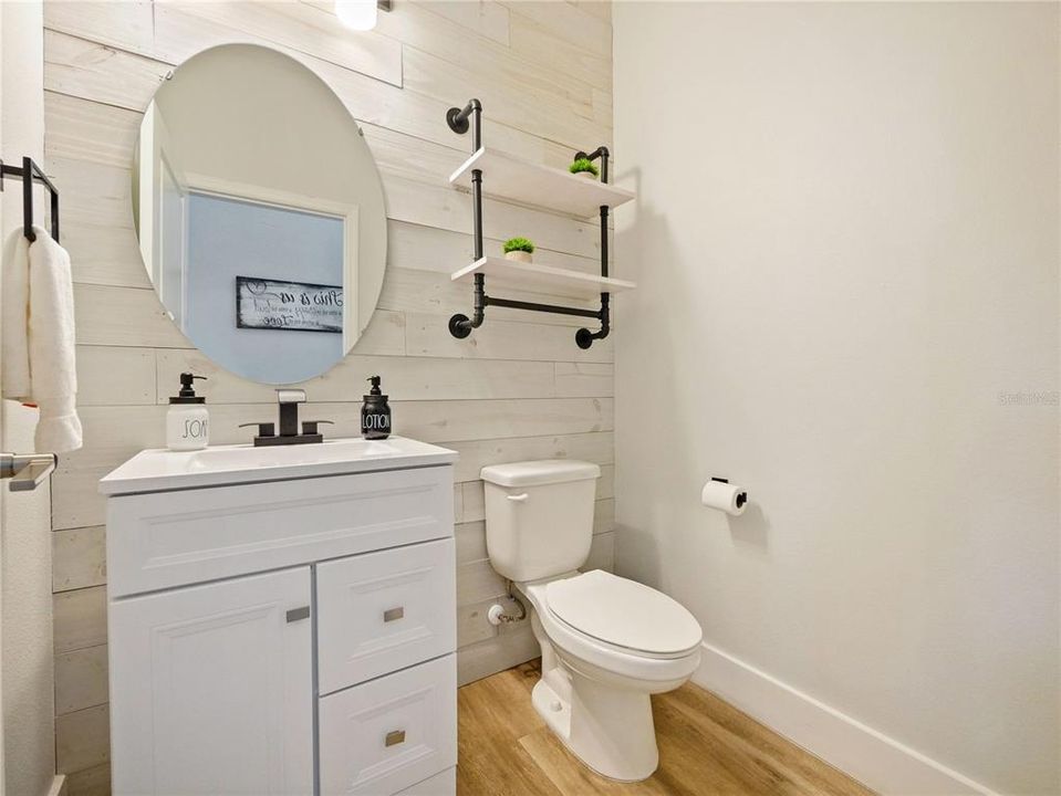 En Venta: $955,000 (6 camas, 3 baños, 4712 Pies cuadrados)