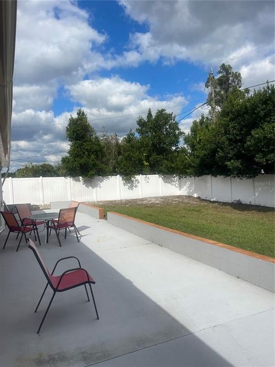 For Rent: $2,500 (4 beds, 2 baths, 2020 Square Feet)