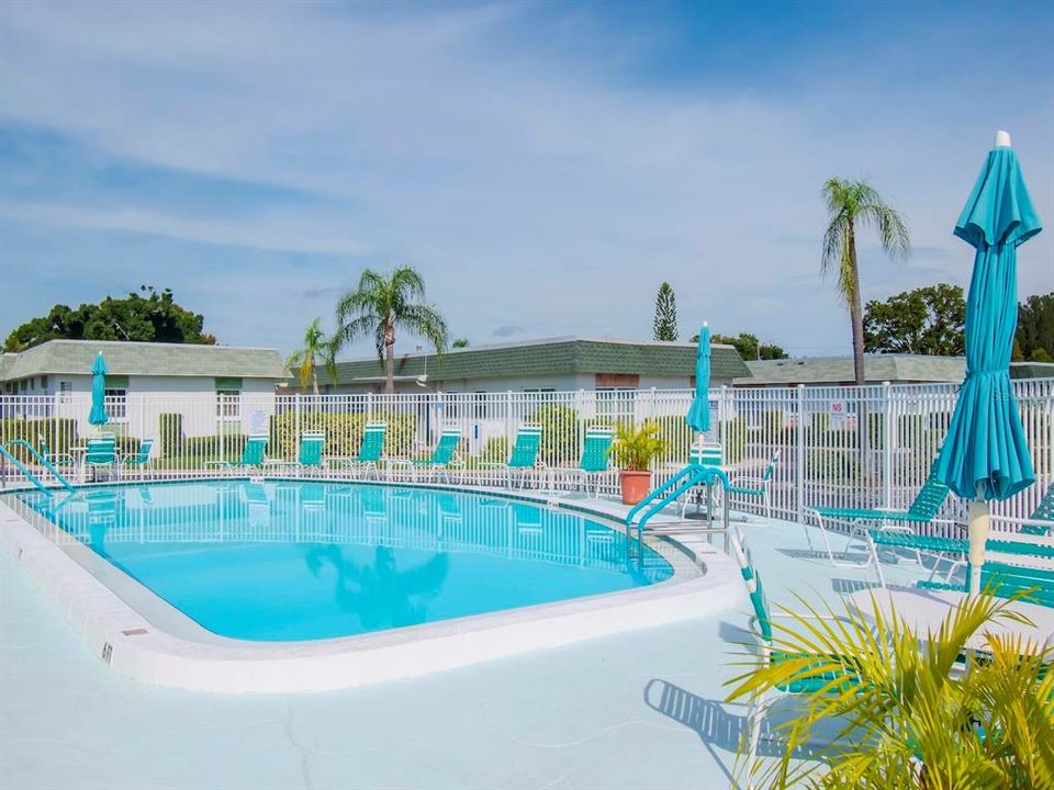 合同活跃: $135,000 (1 贝兹, 1 浴室, 630 平方英尺)