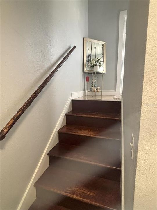 For Sale: $429,000 (5 beds, 4 baths, 2403 Square Feet)