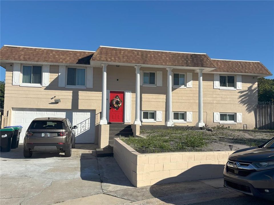 For Sale: $429,000 (5 beds, 4 baths, 2403 Square Feet)