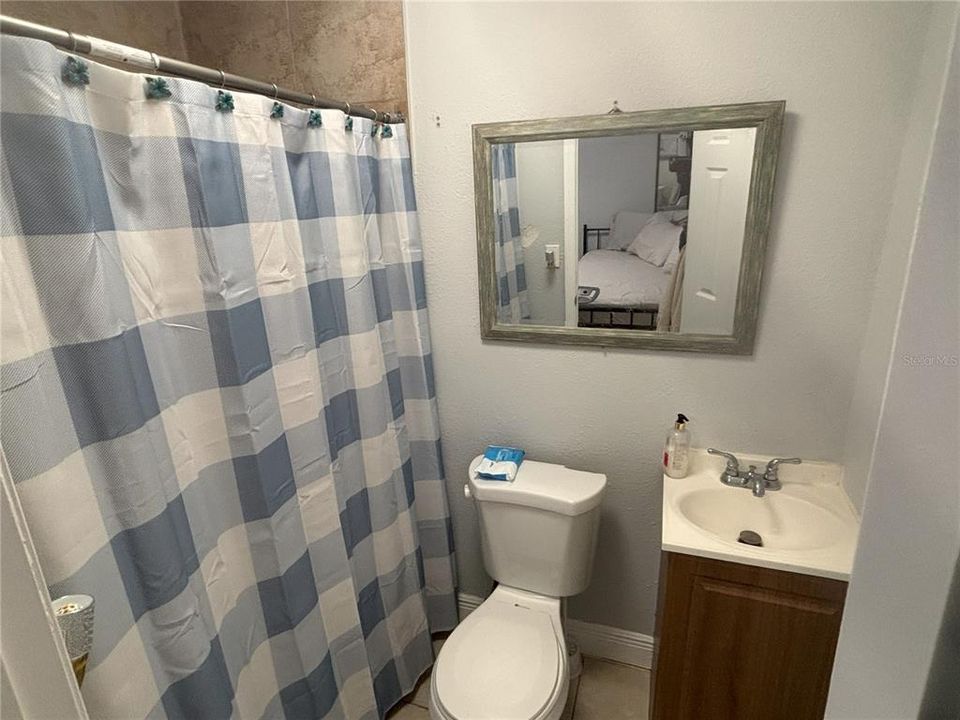 For Sale: $429,000 (5 beds, 4 baths, 2403 Square Feet)