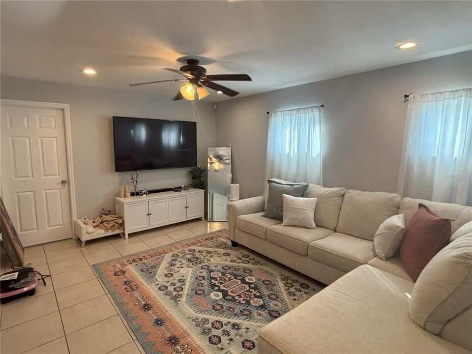 For Sale: $429,000 (5 beds, 4 baths, 2403 Square Feet)