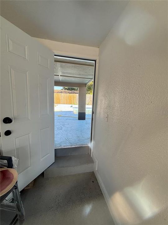 For Sale: $429,000 (5 beds, 4 baths, 2403 Square Feet)