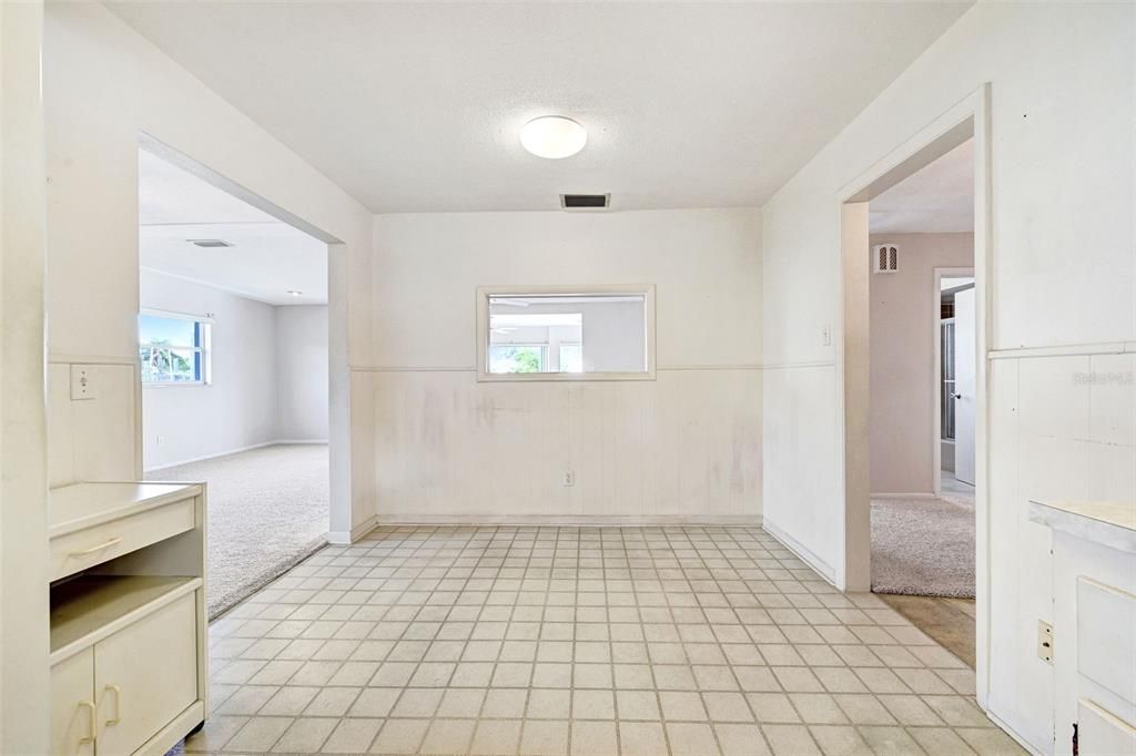 En Venta: $899,000 (3 camas, 2 baños, 1856 Pies cuadrados)