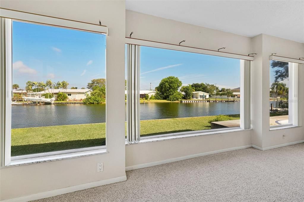 En Venta: $899,000 (3 camas, 2 baños, 1856 Pies cuadrados)