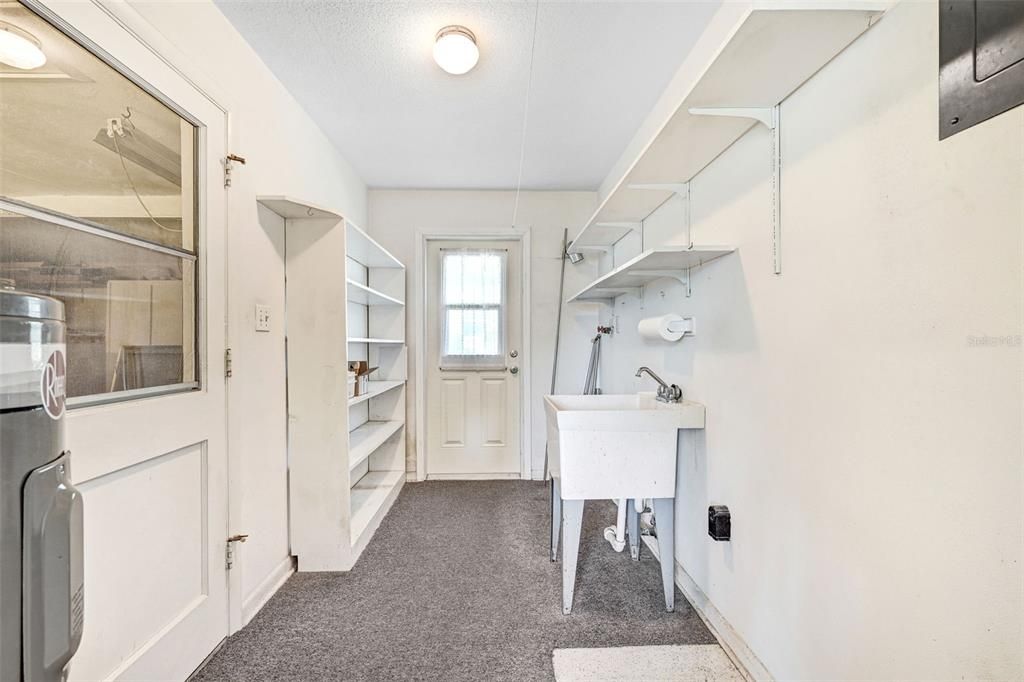 En Venta: $899,000 (3 camas, 2 baños, 1856 Pies cuadrados)