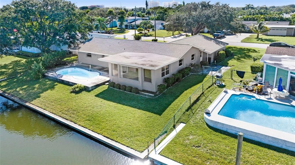 En Venta: $899,000 (3 camas, 2 baños, 1856 Pies cuadrados)