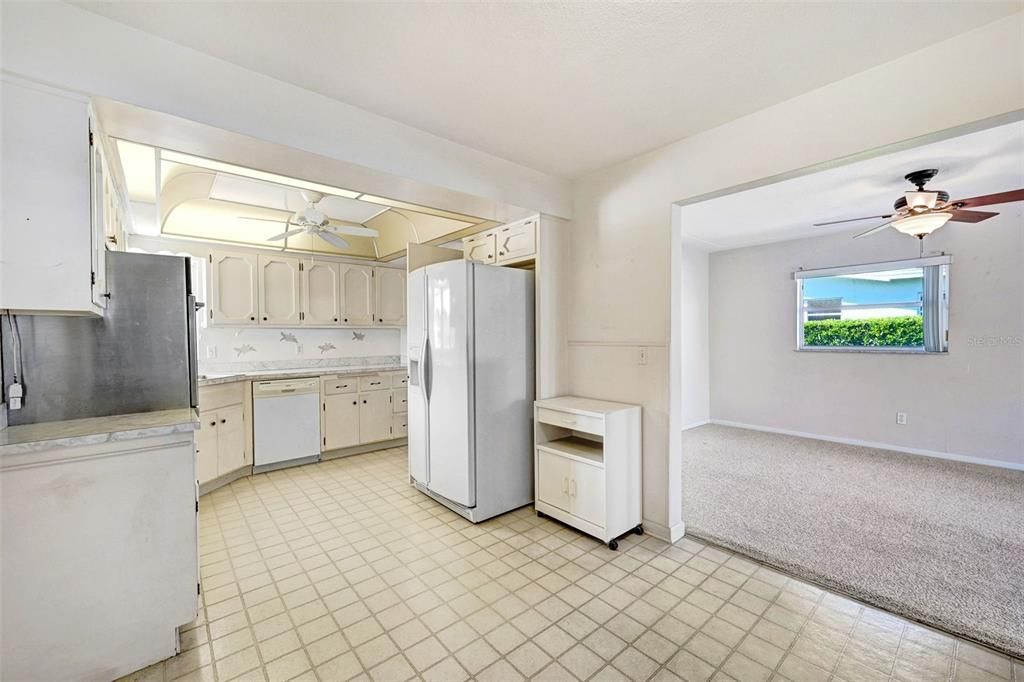 En Venta: $899,000 (3 camas, 2 baños, 1856 Pies cuadrados)