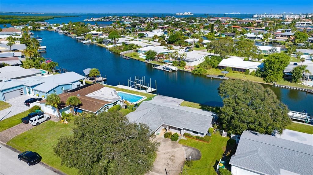 En Venta: $899,000 (3 camas, 2 baños, 1856 Pies cuadrados)