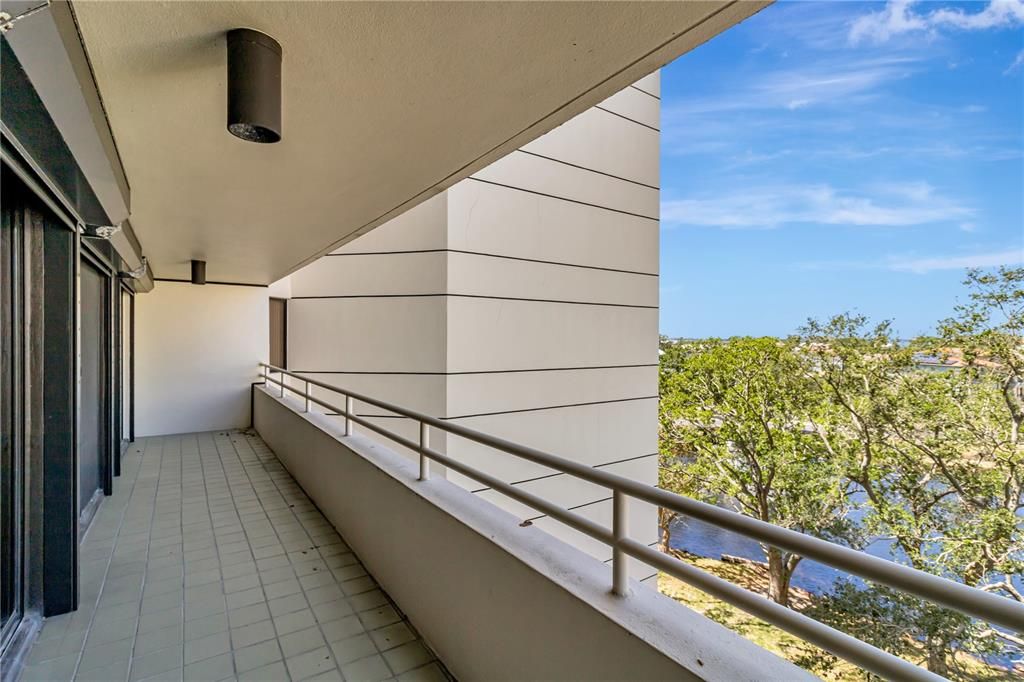 На продажу: $350,000 (2 спален, 2 ванн, 1476 Квадратных фут)