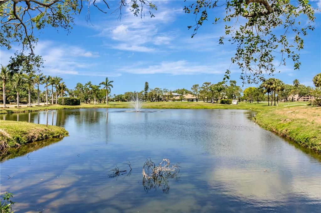 На продажу: $350,000 (2 спален, 2 ванн, 1476 Квадратных фут)