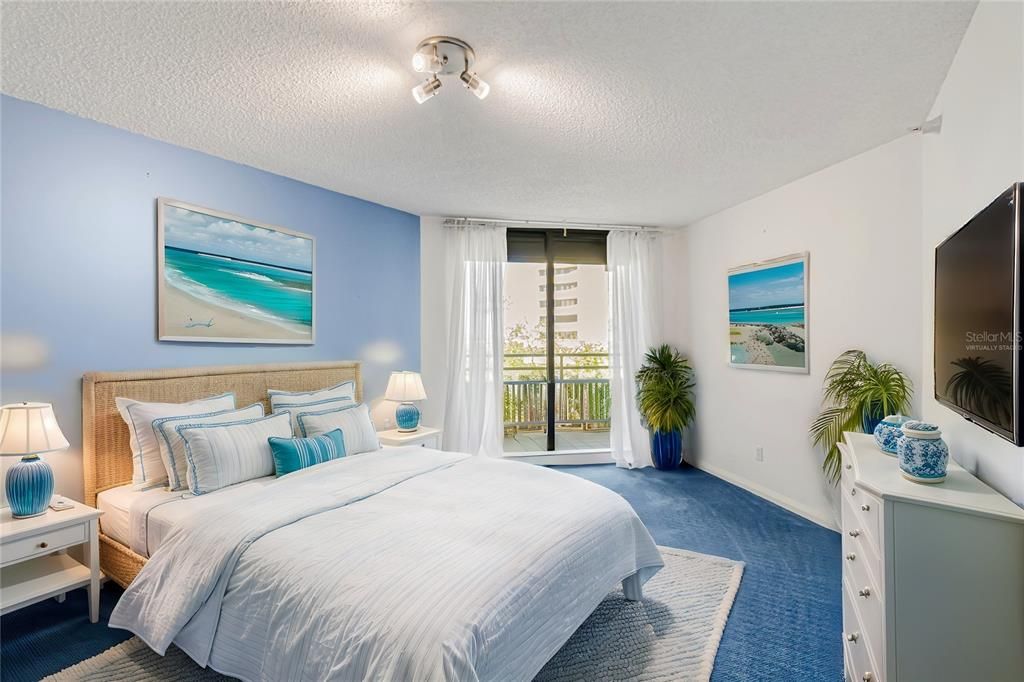 На продажу: $350,000 (2 спален, 2 ванн, 1476 Квадратных фут)