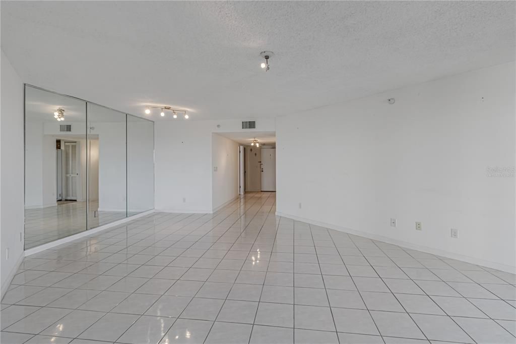 На продажу: $350,000 (2 спален, 2 ванн, 1476 Квадратных фут)