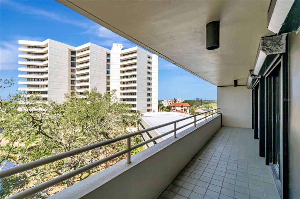 На продажу: $350,000 (2 спален, 2 ванн, 1476 Квадратных фут)