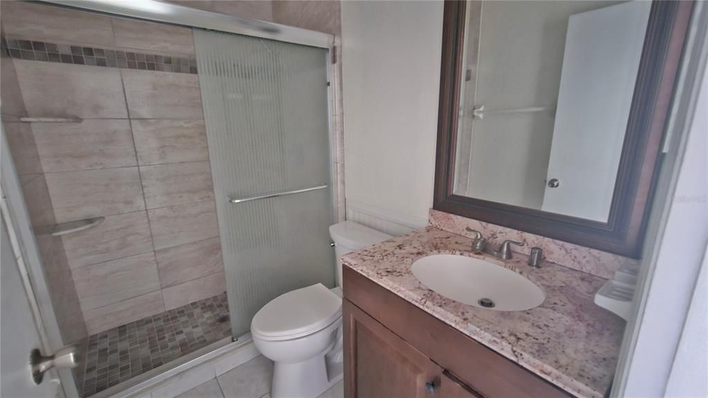 For Rent: $1,800 (2 beds, 2 baths, 1037 Square Feet)