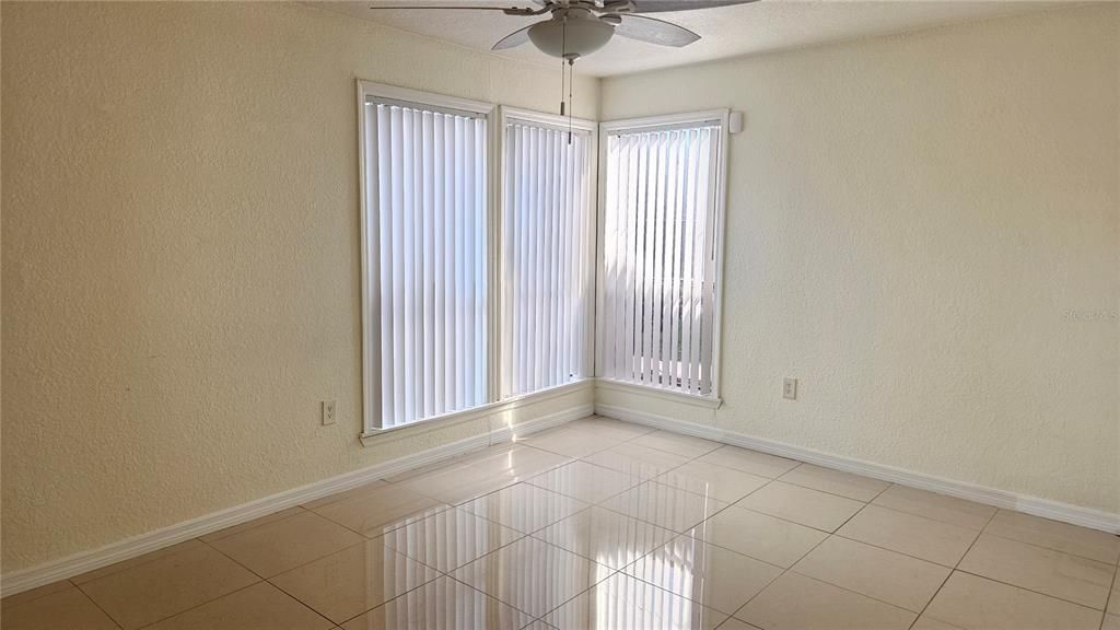 For Rent: $1,800 (2 beds, 2 baths, 1037 Square Feet)