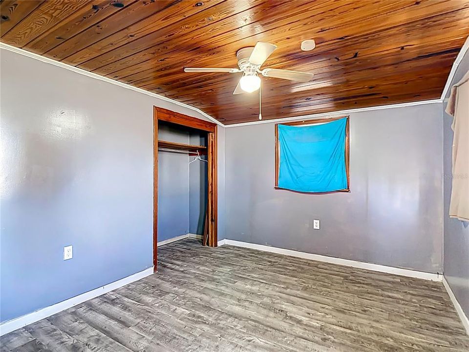 合同活跃: $180,000 (2 贝兹, 1 浴室, 794 平方英尺)