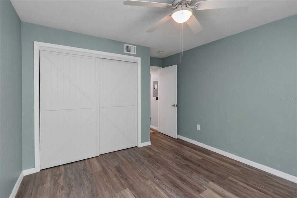 待售: $269,000 (2 贝兹, 2 浴室, 1359 平方英尺)