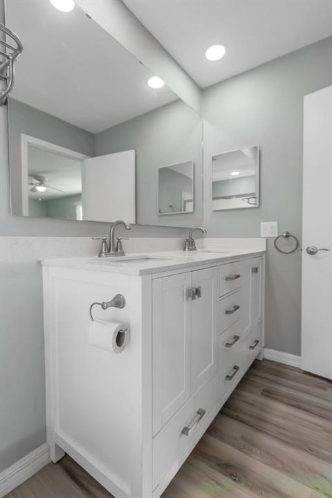 待售: $269,000 (2 贝兹, 2 浴室, 1359 平方英尺)