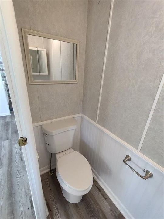 На продажу: $59,900 (2 спален, 1 ванн, 1000 Квадратных фут)