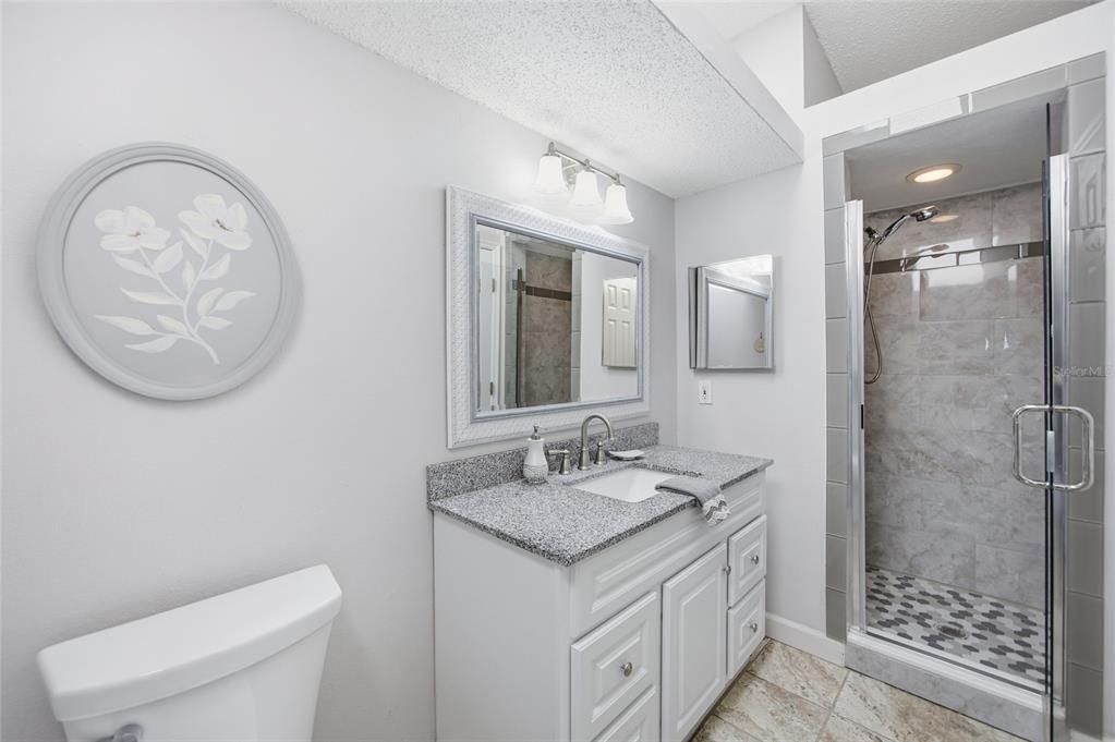 For Sale: $550,000 (3 beds, 2 baths, 1566 Square Feet)