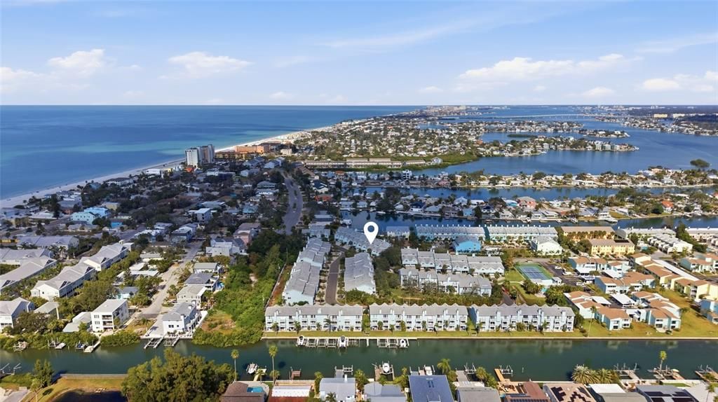 For Sale: $550,000 (3 beds, 2 baths, 1566 Square Feet)