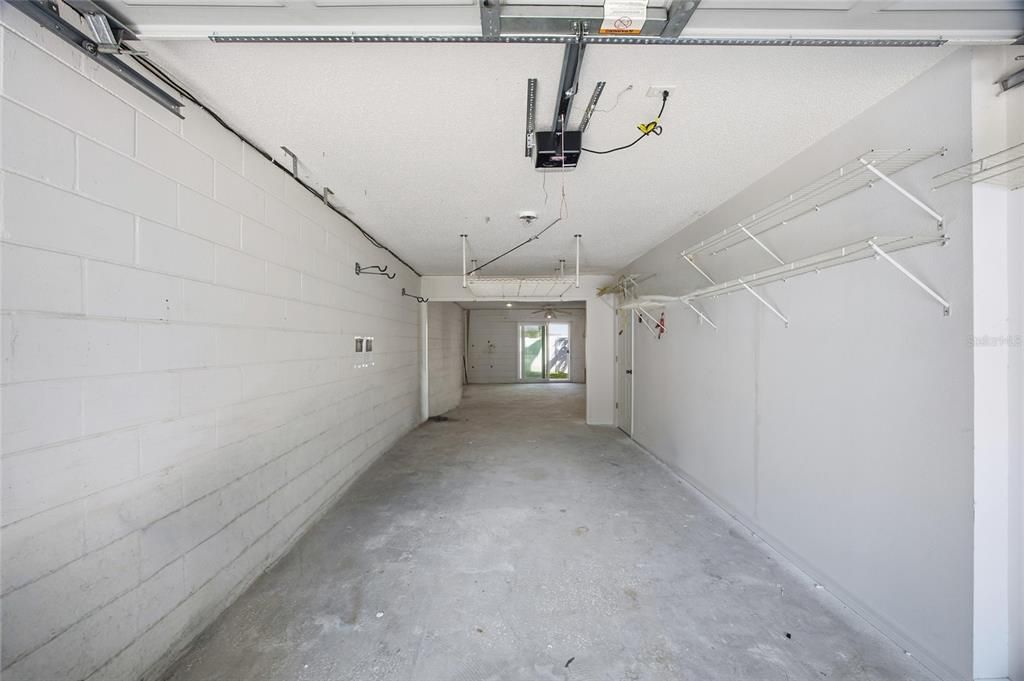 For Sale: $550,000 (3 beds, 2 baths, 1566 Square Feet)