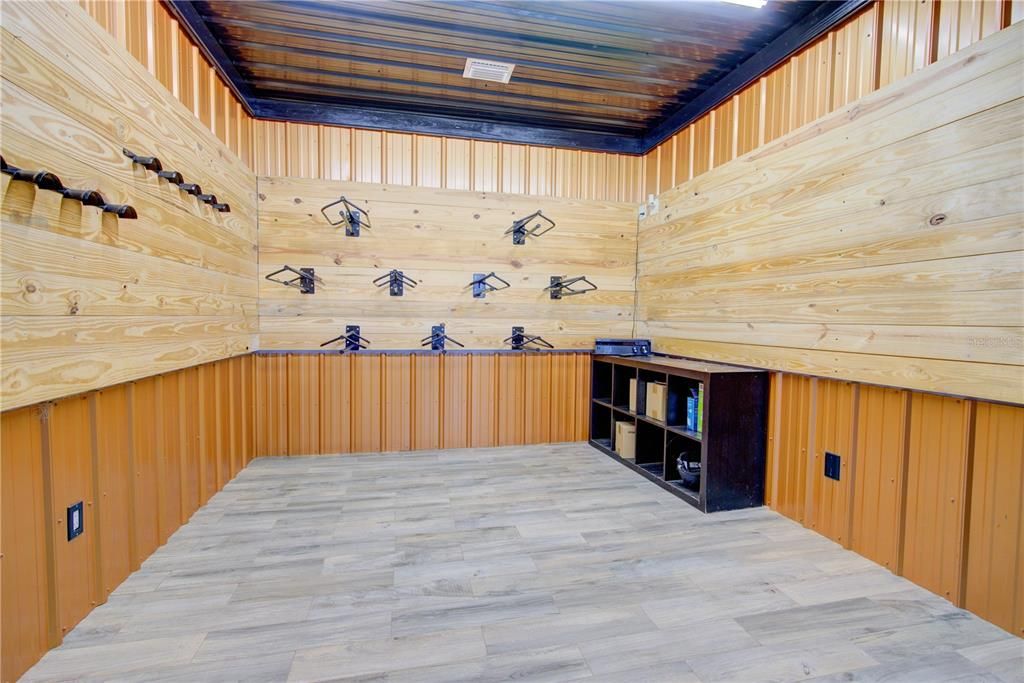 待售: $2,499,000 (2 贝兹, 2 浴室, 2400 平方英尺)