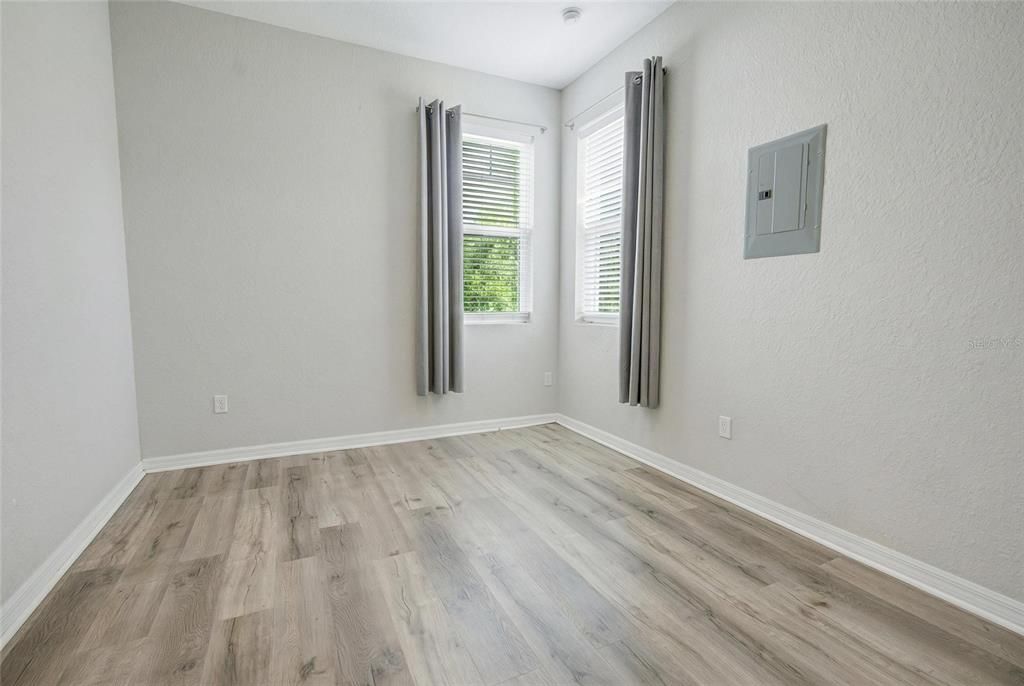 待售: $2,499,000 (2 贝兹, 2 浴室, 2400 平方英尺)