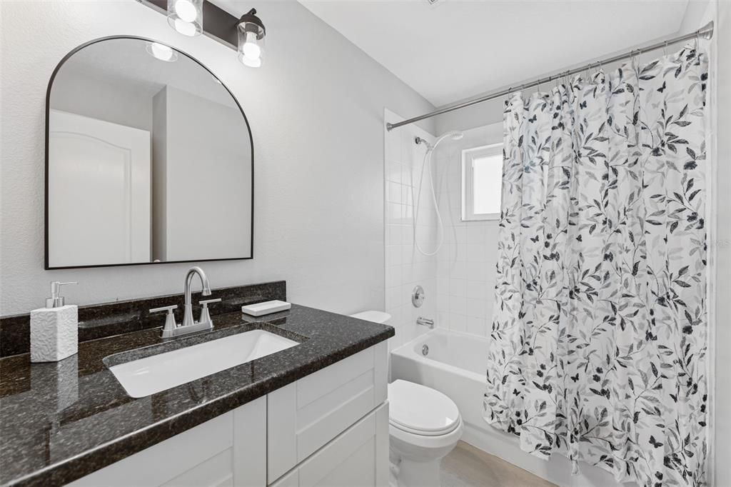 Active With Contract: $379,999 (3 beds, 2 baths, 1836 Square Feet)