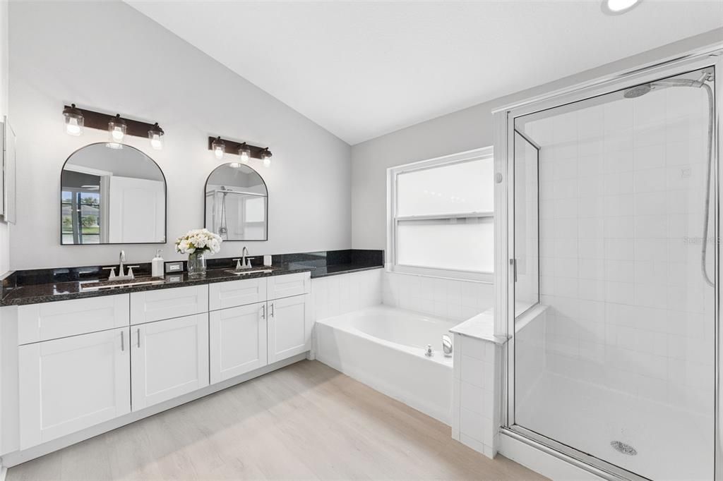 Active With Contract: $379,999 (3 beds, 2 baths, 1836 Square Feet)