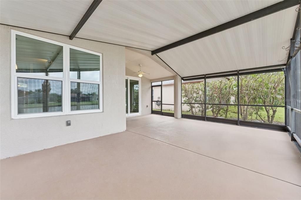 Active With Contract: $379,999 (3 beds, 2 baths, 1836 Square Feet)