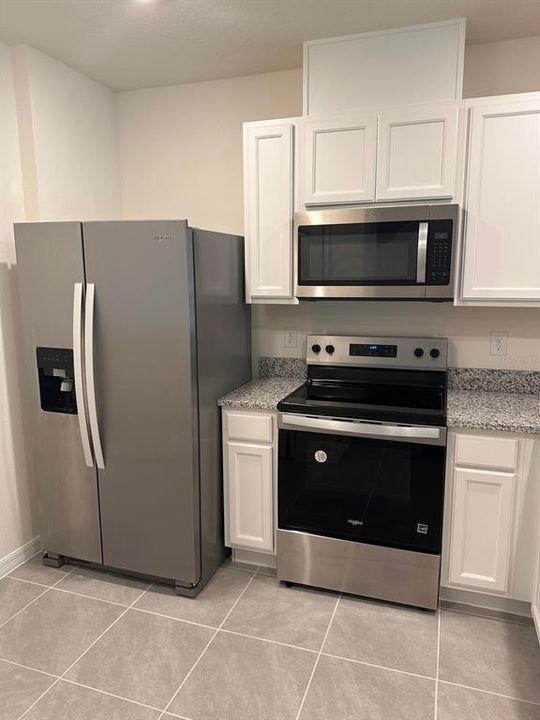 出租: $2,400 (3 贝兹, 2 浴室, 1530 平方英尺)