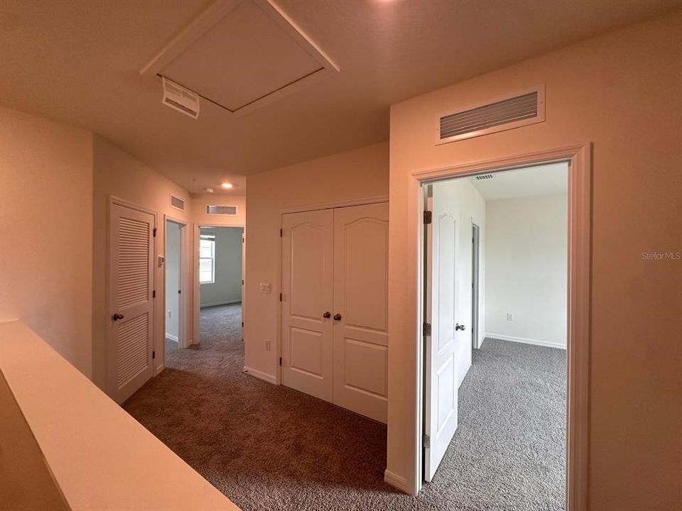 出租: $2,400 (3 贝兹, 2 浴室, 1530 平方英尺)