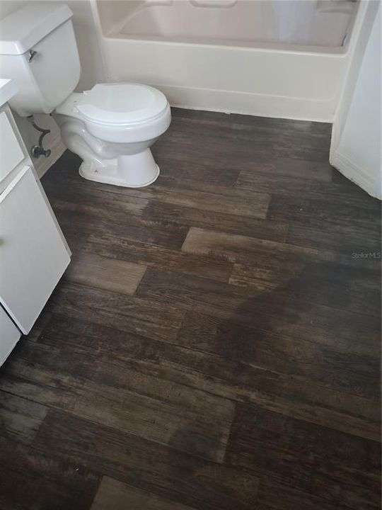 На продажу: $249,900 (3 спален, 2 ванн, 1363 Квадратных фут)