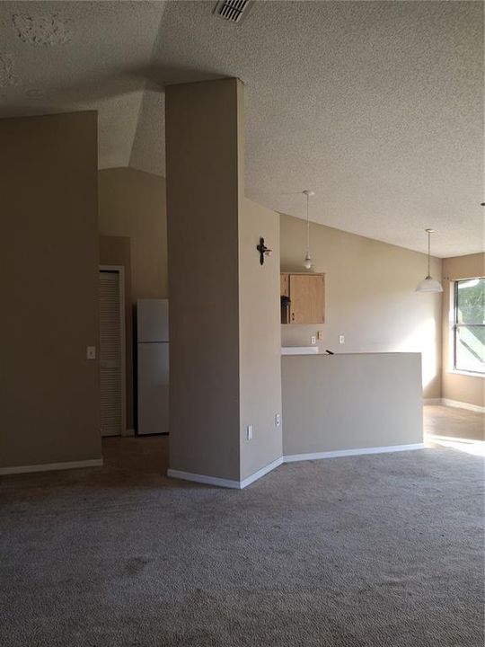 На продажу: $249,900 (3 спален, 2 ванн, 1363 Квадратных фут)