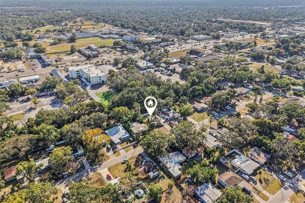 合同活跃: $325,000 (3 贝兹, 2 浴室, 1090 平方英尺)